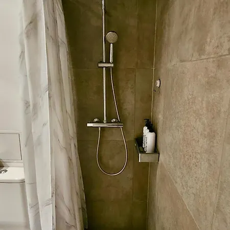 Zhouse Apartamentai Netoli Pc Akropolis Vilnius