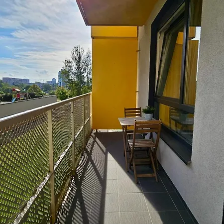 Zhouse Apartamentai Netoli Pc Akropolis Vilnius