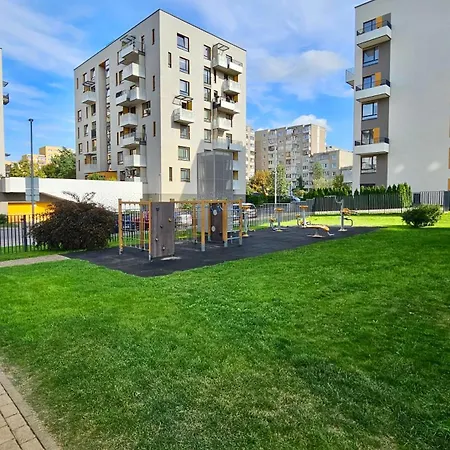 Zhouse Apartamentai Netoli Pc Akropolis