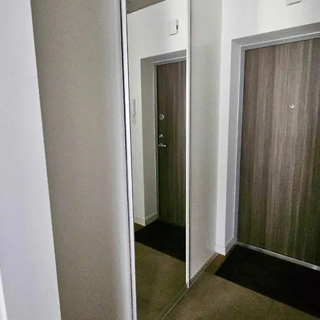 Daire Zhouse Apartamentai Netoli Pc Akropolis *
