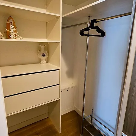Zhouse Apartamentai Netoli Pc Akropolis Apartment
