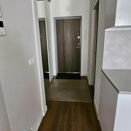 Apartment Zhouse Apartamentai Netoli Pc Akropolis